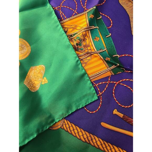 RARE VINTAGE HERMES Silk Scarf "Les Tambours" Carre 90 designed by Joachim Metz - Picture 3 of 6